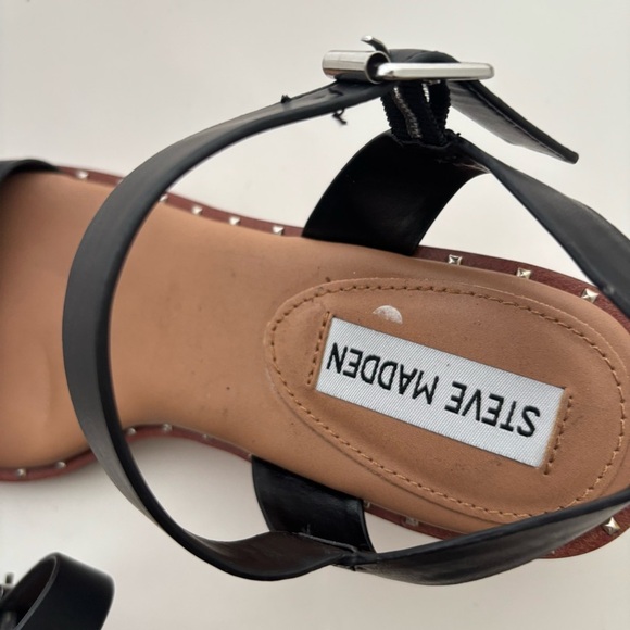 Steve Madden leather wedge black sandals with‎ studded trim Sz 8M - Picture 8 of 8